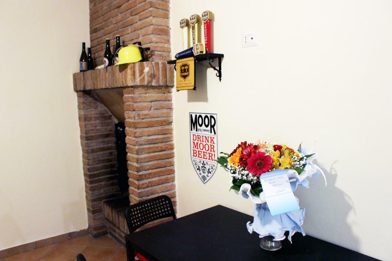La Sosta Navarra Bed & Beer Gubbio Exterior photo