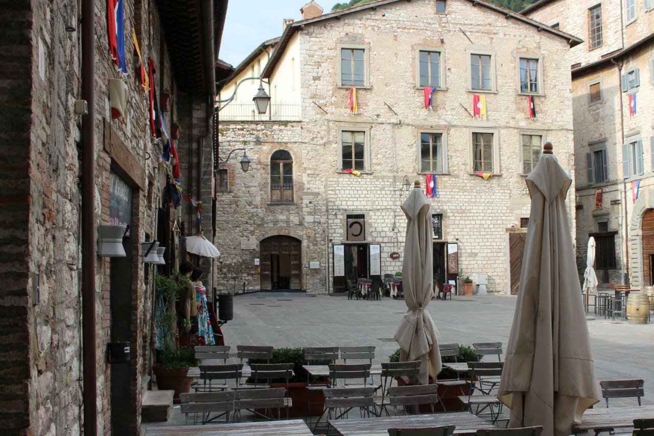 La Sosta Navarra Bed & Beer Gubbio Exterior photo