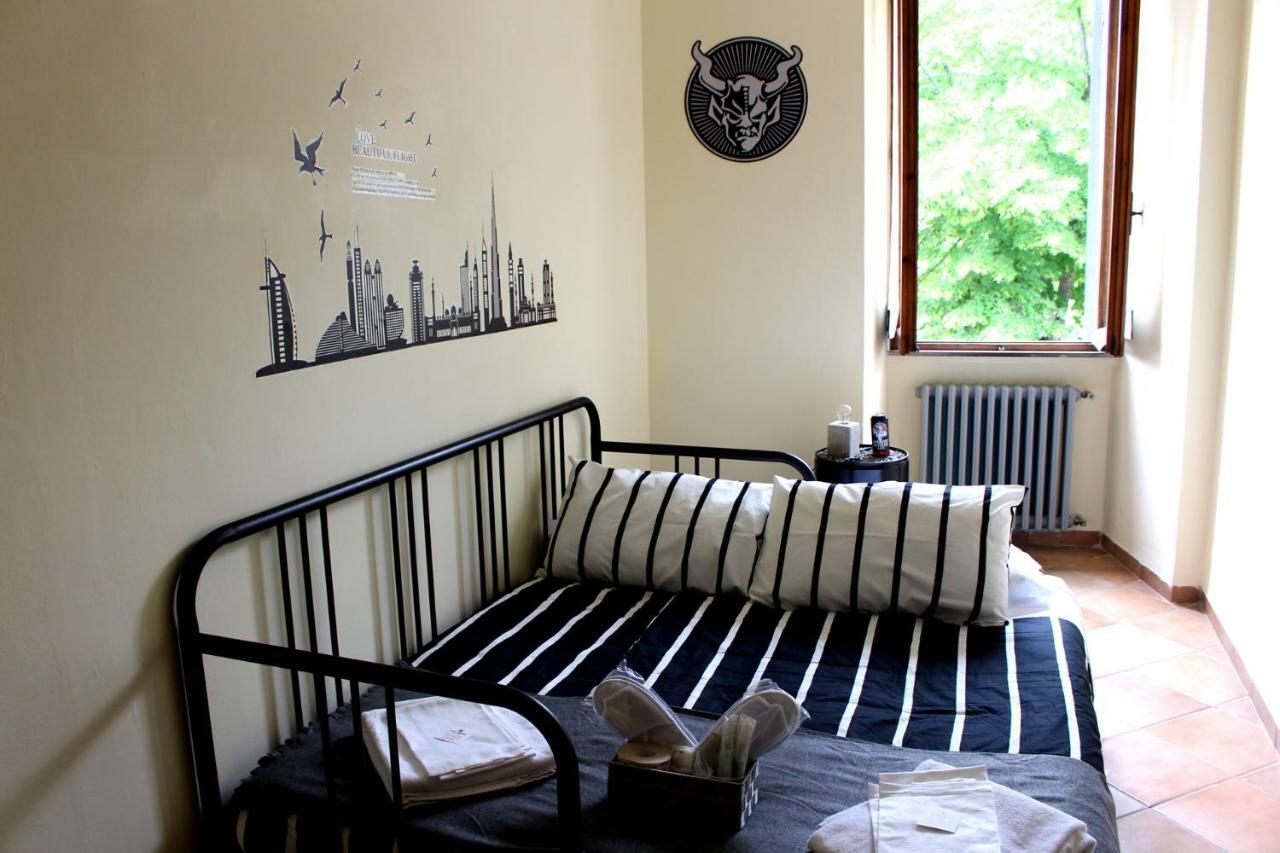 La Sosta Navarra Bed & Beer Gubbio Exterior photo
