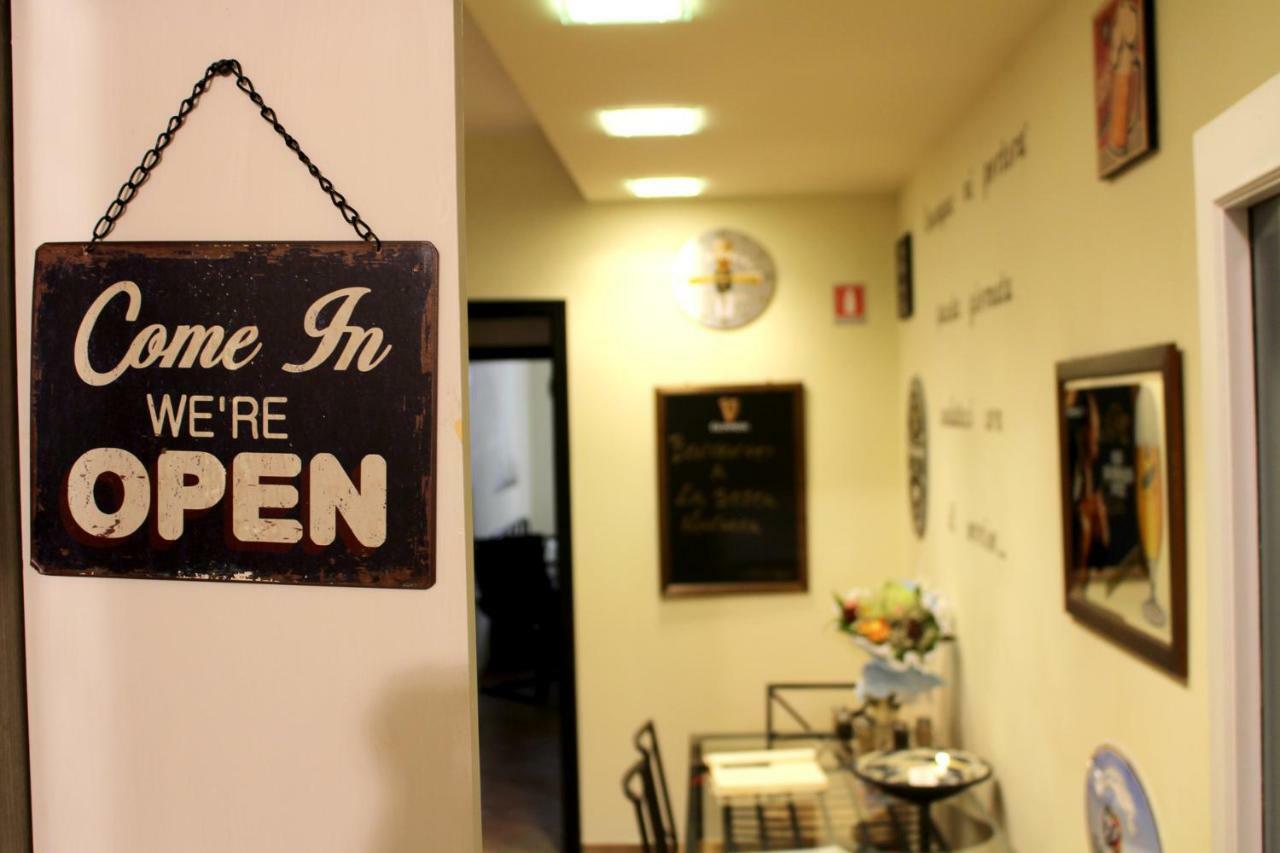 La Sosta Navarra Bed & Beer Gubbio Exterior photo